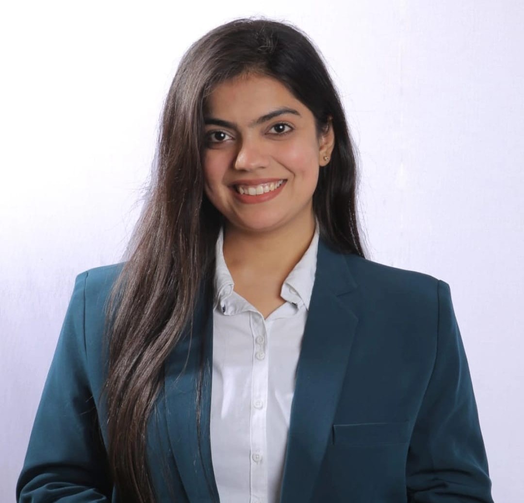 CA Poonam Makhija — IFRS Faculty